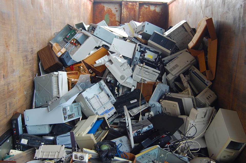 VG resíduos: reciclagem de resíduos eletrônicos